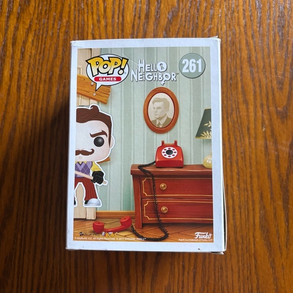 Hello Neighbor Black & White Barnes & Noble Exclusive Funko Pop Games 261 - Picture 4 of 6